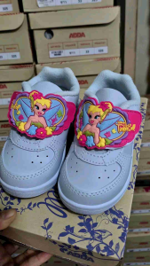 รองเท้าอนุบาลหญิง adda 41G97 เจ้าหญิงทิงเกอร์เบล พละขาว พร้อมส่ง