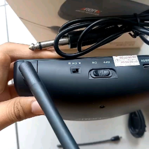AROMA ARU 02 GUITAR TRANSMITTER WIRELESS 2 ARU02