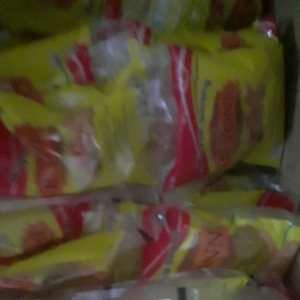 1 Dus Minyak Goreng B yonn Renceng isi 100 Sachet Premium Super Bening Praktis Ekonomis Berhadiah 1Sachet Gula Kristal