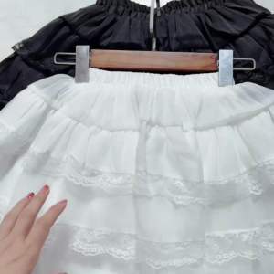 Vây 2 tầng phối ren  Vải voan tơ Mẫu bán quanh năm Dưới 55kg