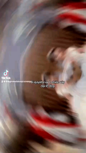 Váy cưới đại lễ xoè to