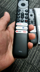 Điều khiển TCL giọng nói mẫu FPT- có giọng nói phím mềm mượt dễ sử dụng