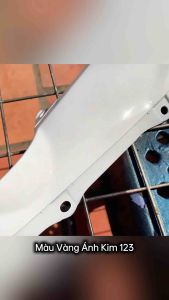 Sơn xịt Samurai 123 vàng đồng kim loại bóng 400ml - Dùng nền 102 để lên đúng màu