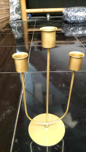 Cantik lilin cantik wadah lilin hias bahan besi penyangga lilin