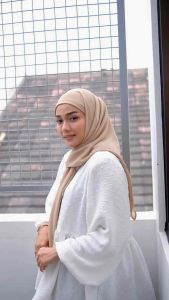 SEGI TIGA INNER 2 LAYER 130 x 130 / SEGI EMPAT INSTAN JUMBO / KHIMAR INSTAN / JILBAB SEGI TIGA INNER