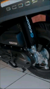 Sarung pelindung shock motor scoopy semua generasi universal