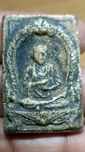 สมเด็จโตนั่งซุ้มเรือนแก้ว หลวงปู่นาคสร้างยุคแรกๆ เก่ามาก ตอนนี้หาพิมพ์นี้ยาก องค์ใตำหนิ ซ่อมแซมแล้ว