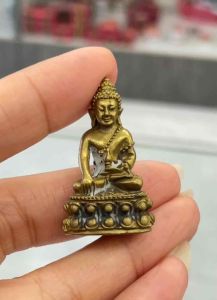 Luang Phor Phut Thaniyo