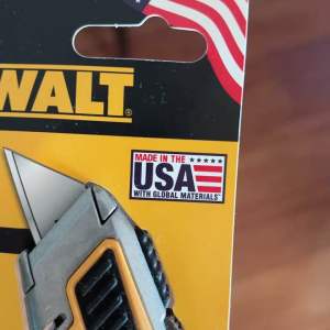Dewalt Retractable Utility Knife