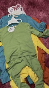 Bộ thun lạnh dài tay Minky Mom cho bé trai và bé gái từ 8-32KG.