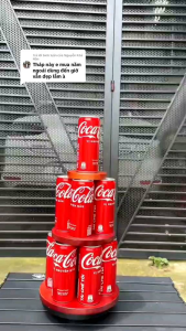 Tháp gỗ 3 tầng bày bia nước ngọt tháp bày gia tiên đẹp mắt sang trọng.