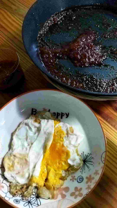 น้ำราดพริกพร้อมทาน ราดไข่ดาว อร่อย กลมกล่อม