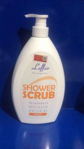 Sữa tắm tẩy tế bào chết dưỡng trắng da Laffair beauty scrub hương nước hoa 1000 ml