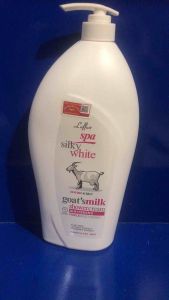 Sữa tắm dưỡng da siêu mịn Laffair Spa White Silky 1.2L- nhập khẩu Malaysia