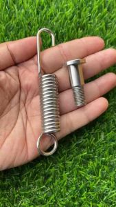 น็อตขาตั้งเดี่ยว เลส เรียบร่อง + สปริงขาเดี่ยว (เลส) Honda Wave Sonic Kr