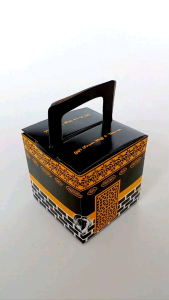 Paket Premium KISWAH Oleh-Olehm Haji Umroh Lengkap Praktis Murah Berkualitas Sajadah Tasbih Zam-Zam Gantungan Kunci