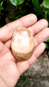 Batu akik mustika pelarisan tanah kuburan