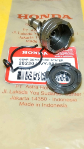 Gear Selahan Gigi Pinion Honda BeAT/Vario/Scoopy/SpacyKarbu Gear comp kick stater Honda beat karbu vario karbu scoopy karbu gigi selah KVY original