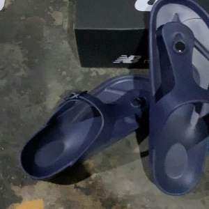 Sandal Jepit Terbaru NewBalance Sandal NB Santai Sandal Jepit Keren