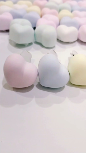 Macaron Color Car Aroma Stone Car Clip Diffuser Vent Clip Handmade Mini Heart Shape Essential Oil Perfume Aroma Car Freshener