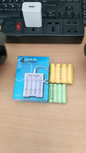 bộ sạc pin AAA-AA sản phẩm thông minh tự ngắt sạc khi đầy hàng loại tốt