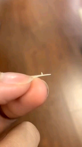 36 miếng dán hổ trợ giảm mụn vô hình tiện lợi.