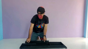 ชั้นวางต้นไม้แบบถอดประกอบจิ๊กซอว์3ชั้น ยาว1เมตร สูงชั้นละ30เซ็นติเมตร กว้างชั้นละ25เซ็นติเมตร  ควรเลื่อนลงไปอ่านข้อมูลขยายต่างๆข้างล่าง