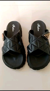 Sandal Fashion Wanita: Pilihan Nyaman & Stylish