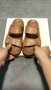 Dép da nam quai ngang cao cấp QNMS25 đế mát-xa thoáng khí ôm chân cực êm