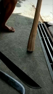 Pemotong Dahan Tahan Lama & Pemotong Busa Cap Merak Terbaru