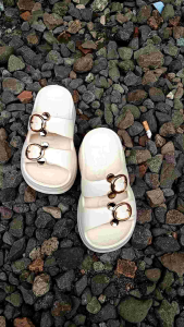 Sandal Anak Perempuan Terbaru Sandal Wadges Ban 2 Gesper Fashion Cewek Kekinian