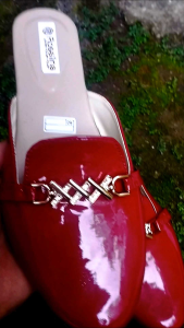 sandal sepatu wanita terbaru 2025