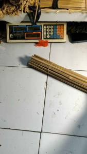 Stick | Lidi Bambu 65 CM Diameter (+-) 8MM Tumpul Isi 25 Pcs