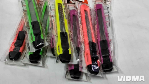 0411A SDI Cutter Knife / Pisau Tolak Kecil (original)