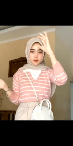 Polo Knit Strip Basic Strip Atasan Wanita // Rajutan Wanita