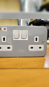 UMS 2213M 13A 2 Gang SP Switched Socket Outlet METAL CLAD
