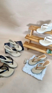 LILY SHOES - Franda Wedges Wanita Casual Polos By Dalleya