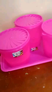 Satu Set Toples Plastik Mawar Koi Ukuran 1600 ML Dan Nampan Persegi Jumbo