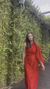 Váy lụa tuyết nhung lệch tay cài tag đá sang chảnh. Váy thiết kế đi tiệc đi cỗ đi chơi Meo&store2023