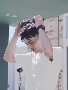 Kipas Leher Neck Fan Gantung Leher / Kipas Angin Leher Mini Portable Gantung Leher