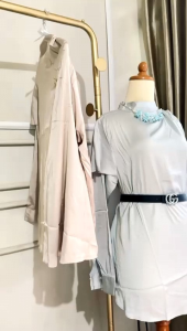 Amarosa Blouse Wanita Atasan Simpul dan Elegan