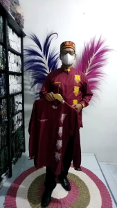 Baju koko bordil motif pintu Aceh