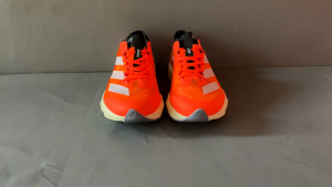 Kelana Sneakers - Sepatu Lari Takumi Sen 9