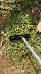 Cangkul Gulma Pembersih Rumput Liar Bahan Baja Asli