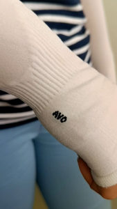 Arm Warmer Handsock Manset tangan slim Panjang Pria Wanita Perempuan Hijab Pelindung Lengan Jempol Hitam Putih Tebal Sepasang Kualitas Premium