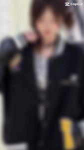 Áo khoác varsity bomber chất dạ dày dặn phối tay da kết hợp họa tiết và hình thêu nổi bật và bắt mắt áo bomber bóng chày - CHIU Fashion’s