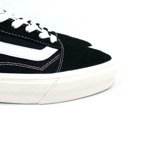 Hamz Epic Low Black white Sepatu Sneakers Pria dan Wanita