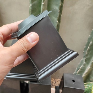 TATAKAN PIALA WARNA HITAM isi 10 pcs