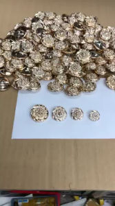 Set 5 cái nút 1 cỡ dùng kết áo kiểu áo vest áo khoác đẹp lung linh