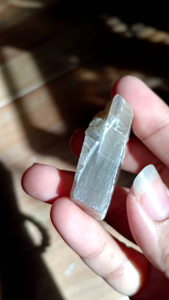 Grey Moonstone 🌝 | มูนสโตนสีเทา #GM3 #หินดิบ หินธรรมชาติ หินสะสม  น้ำหนัก 22.8 g